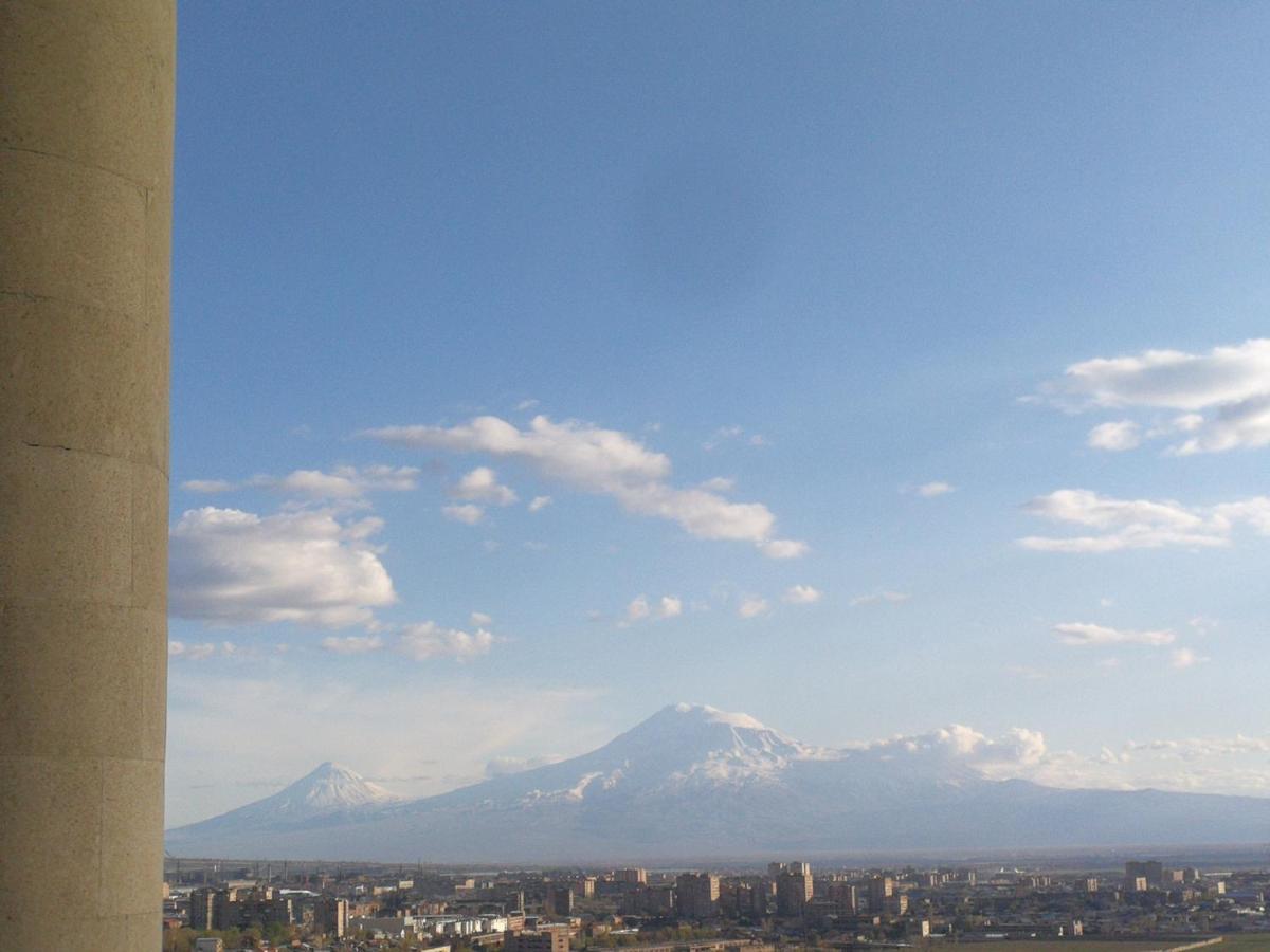 Mountain View Apartment Yerevan Exterior photo